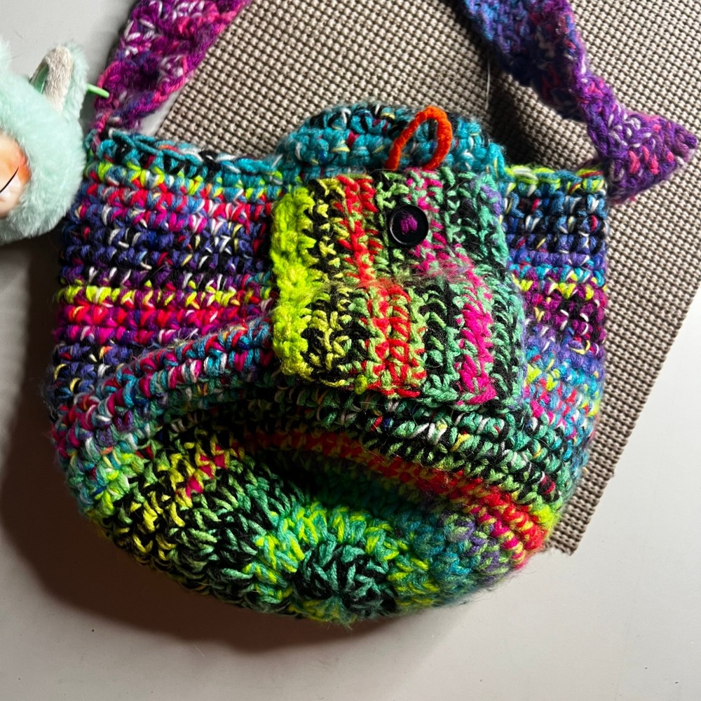 Handmade Crochet Crossbody Bag Multi Color Rainbow Boho Bucket Bag with Charm - Picture 6 of 7